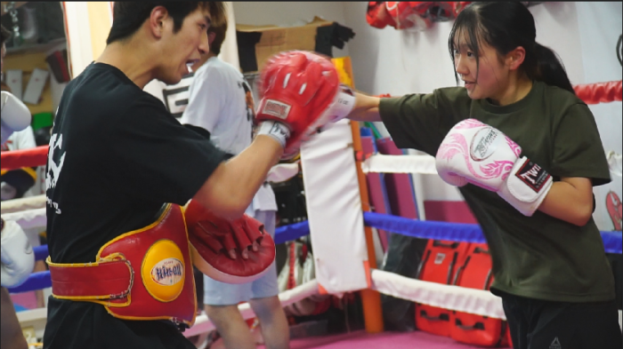 横浜キックボクシングジム TSKjapan　横浜キックボクシング　子供 女子 キックボクシングジム　TSKjapan 新K-1伝説 Krush ムエタイ KNOCK OUT　横浜　子供 　女性　キックボクシングジム　琉球武術クラス 　シニアキック　中学生キック　女子キック　キッズキック　TSKjapanダイエット　シャイプアップ　女子クラス　パーソナルトレーニング　キックパーソナルトレーニング　プライベートトレーニング 　パーソナルキックボクシング