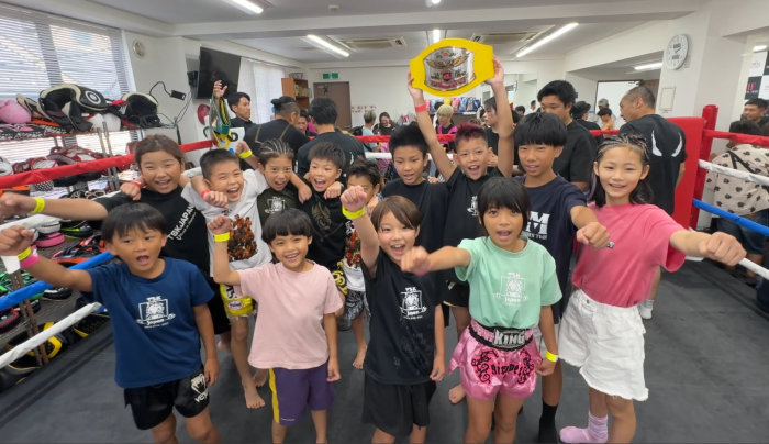 横浜キックボクシングジム TSKjapan　横浜キックボクシング　子供 女子 キックボクシングジム　TSKjapan 新K-1伝説 Krush ムエタイ KNOCK OUT　横浜　子供 　女性　キックボクシングジム　琉球武術クラス 　シニアキック　中学生キック　女子キック　キッズキック　TSKjapanダイエット　シャイプアップ　女子クラス　パーソナルトレーニング　キックパーソナルトレーニング　プライベートトレーニング 　パーソナルキックボクシング