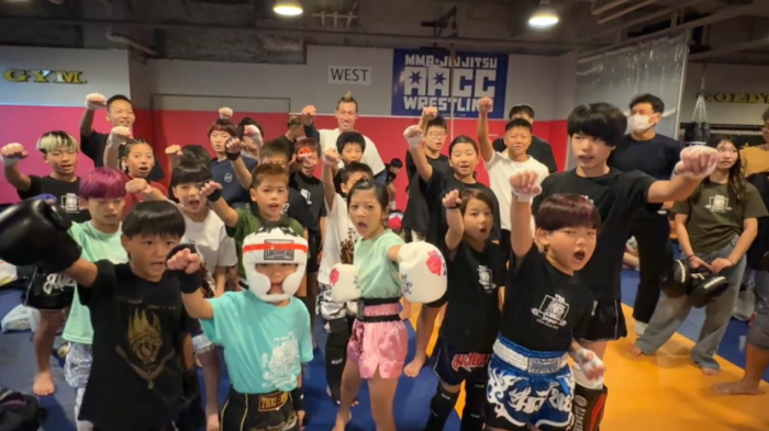 横浜キックボクシングジム TSKjapan　横浜キックボクシング　子供 女子 キックボクシングジム　TSKjapan 新K-1伝説 Krush ムエタイ KNOCK OUT　横浜　子供 　女性　キックボクシングジム　琉球武術クラス 　シニアキック　中学生キック　女子キック　キッズキック　TSKjapanダイエット　シャイプアップ　女子クラス　パーソナルトレーニング　キックパーソナルトレーニング　プライベートトレーニング 　パーソナルキックボクシング